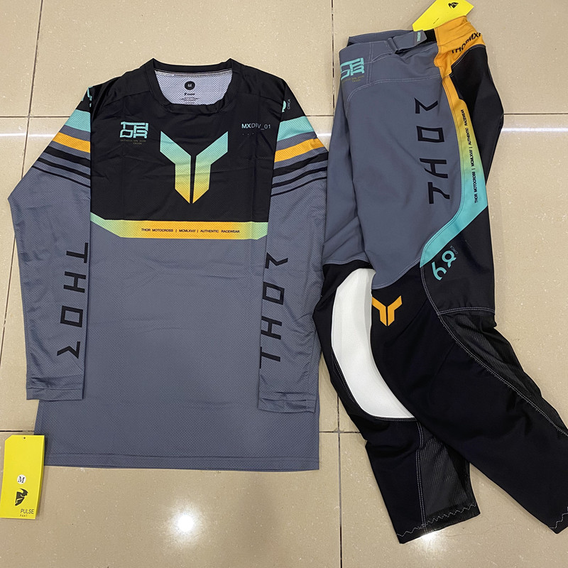 2026 Launchmode Futura Black / - Gear Set Motorcycle 评论和价格
