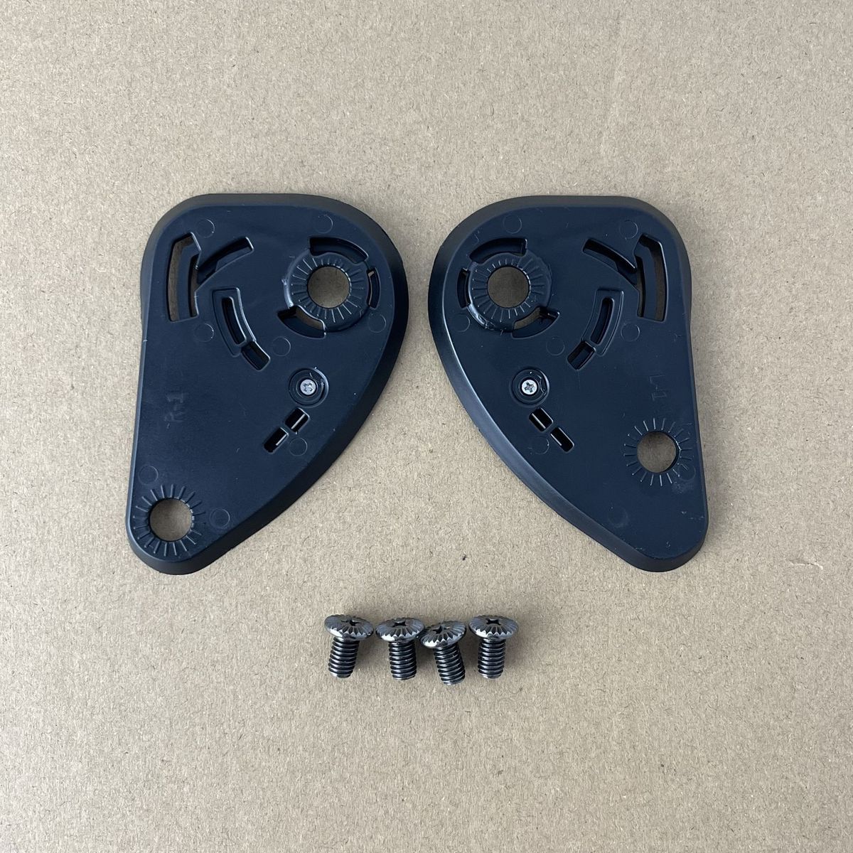 Helmet Visor Base Plate Pivot  - Motorcycle Gear Kit 评论和价格